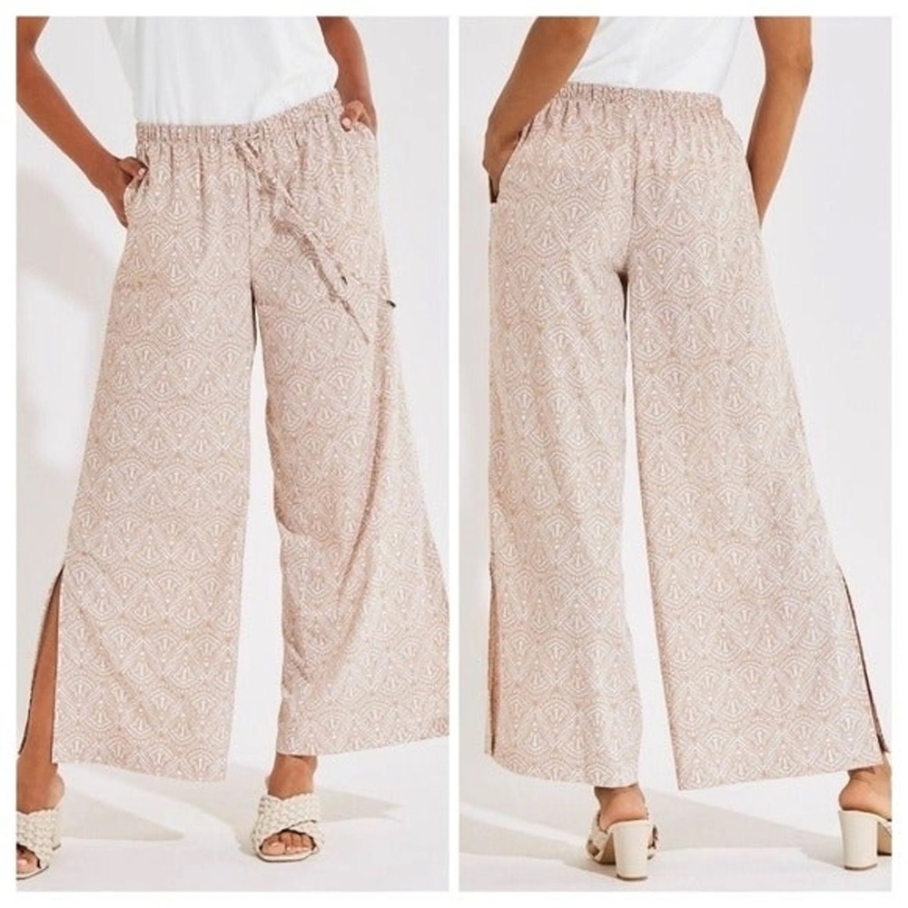 NWT. Coolibar Petra pants in tan (taupe) pattern. Aire Fabric. UPF50+ easy care